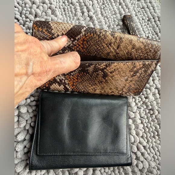 2 Nordstrom leather wallets; wristlet and trifold. Like new. Beautiful - Picture 13 of 16